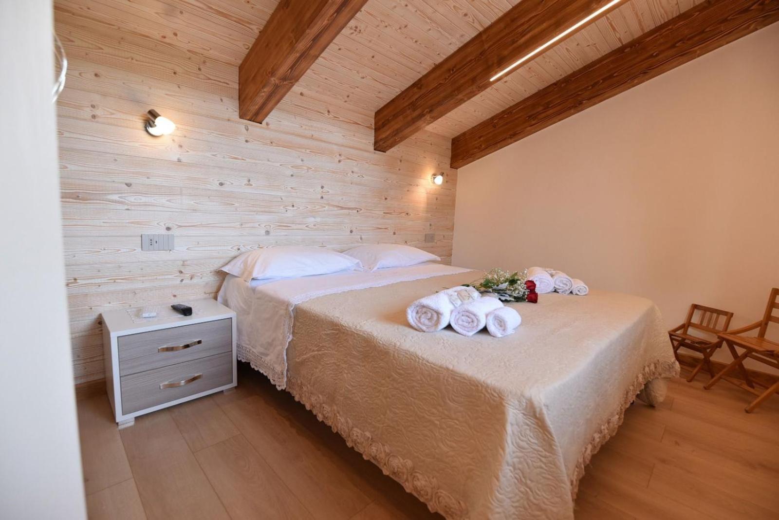 アジェーロラ La Casa Di Metisヴィラ 部屋 写真